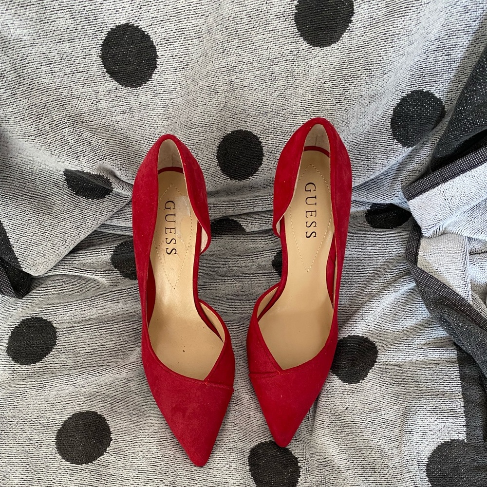 Red Guess heels size 6, never worn